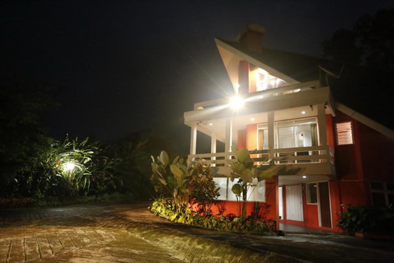 Villa Alam Indah By Anrha Bogor Bagian luar foto