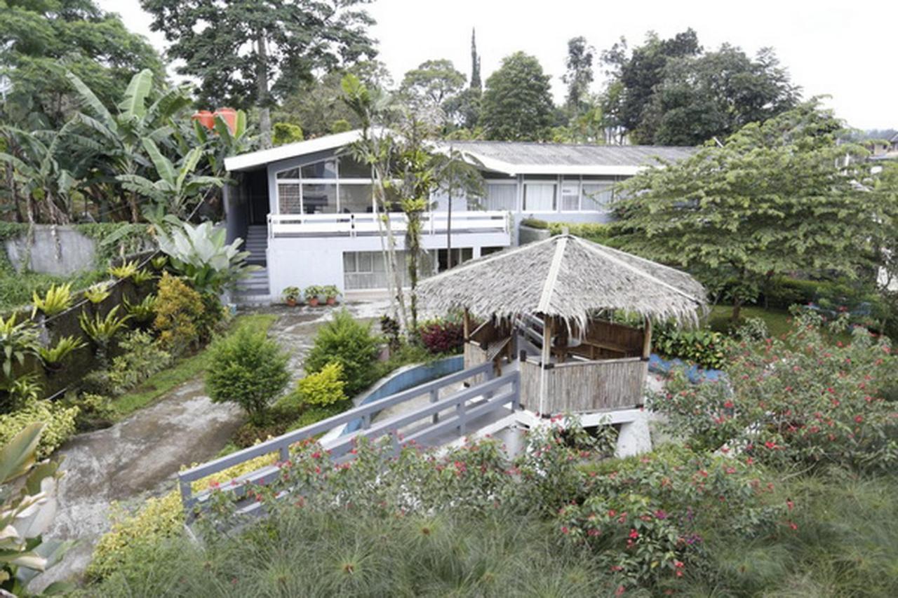 Villa Alam Indah By Anrha Bogor Bagian luar foto